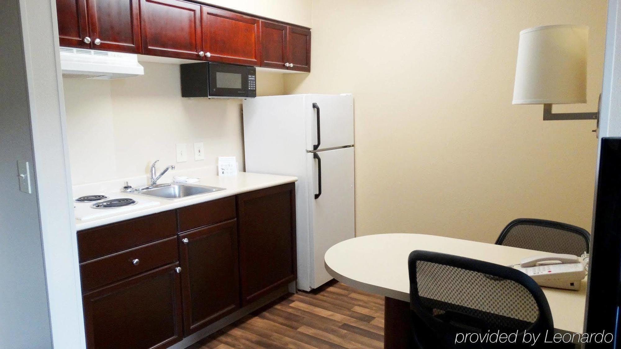 Extended Stay America Suites - Dallas - Las Colinas - Green Park Dr Irving Exterior photo